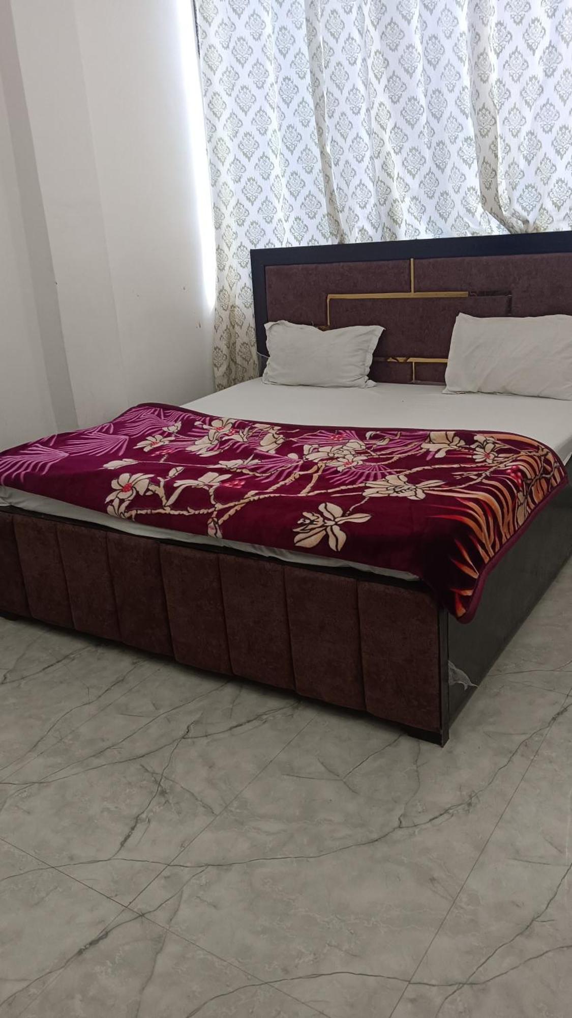 Shri Prabhu Dham 5* Vrindavan