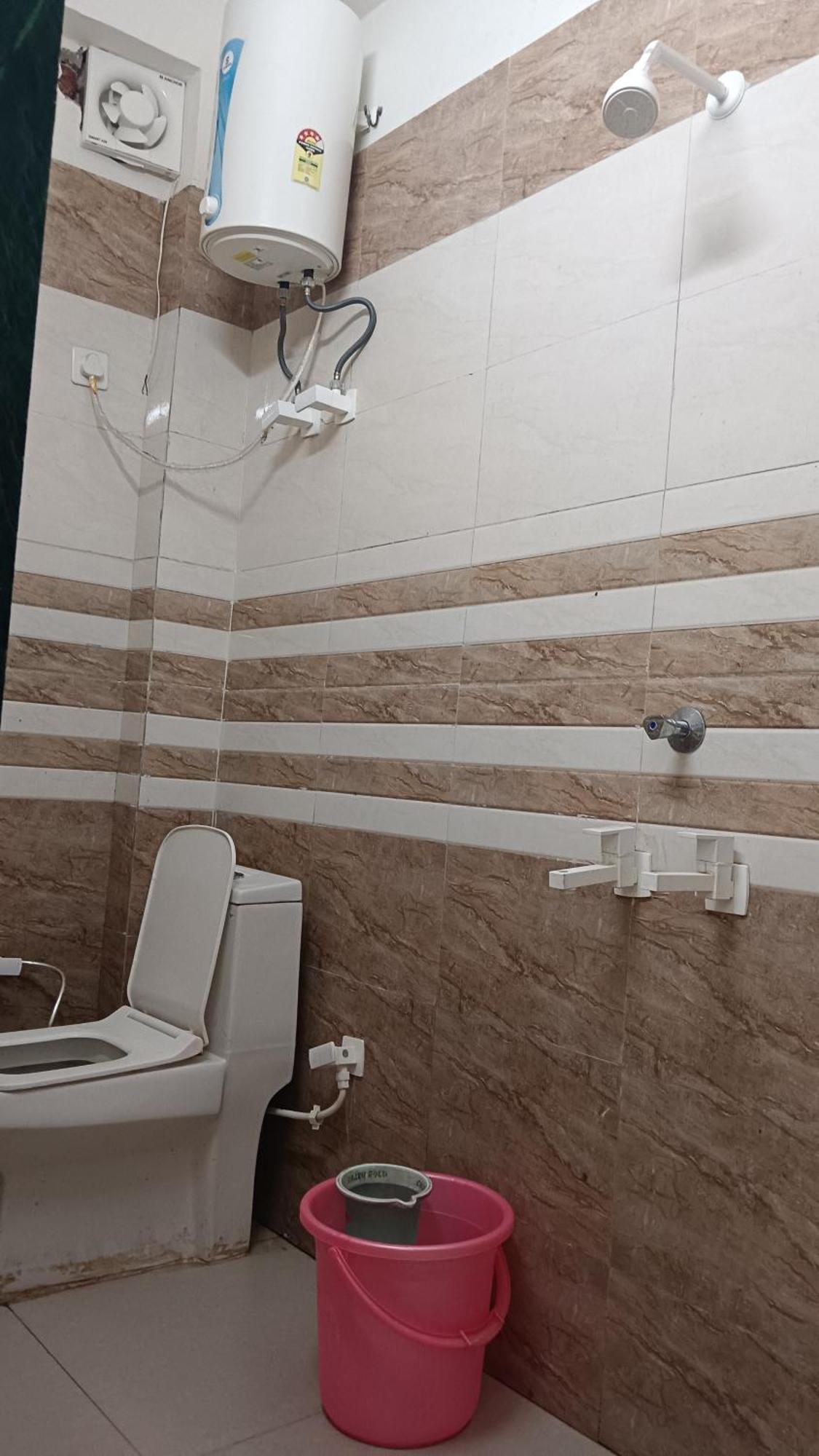 Shri Prabhu Dham Hotel Vrindavan